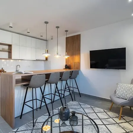 Stylish Magheru Апартаменти *